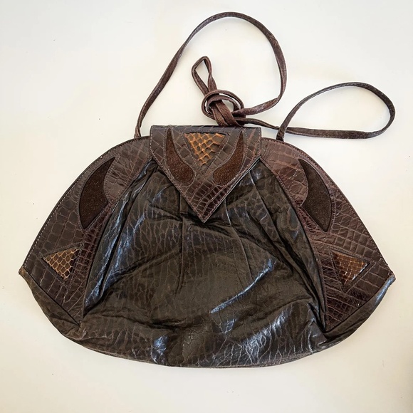 1980s Leather Slouchy Bag in Brown Leather - Picture 1 of 9